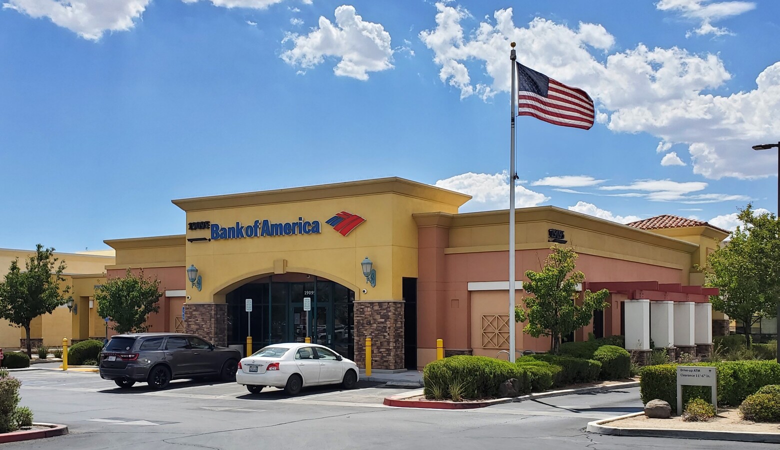 Apple Valley Bank of America net lease selling for $3.9 Million