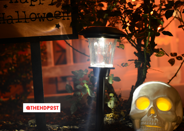 Six Flags Magic Mountain new chaperone policy for Fright Fest Extreme starts September 7